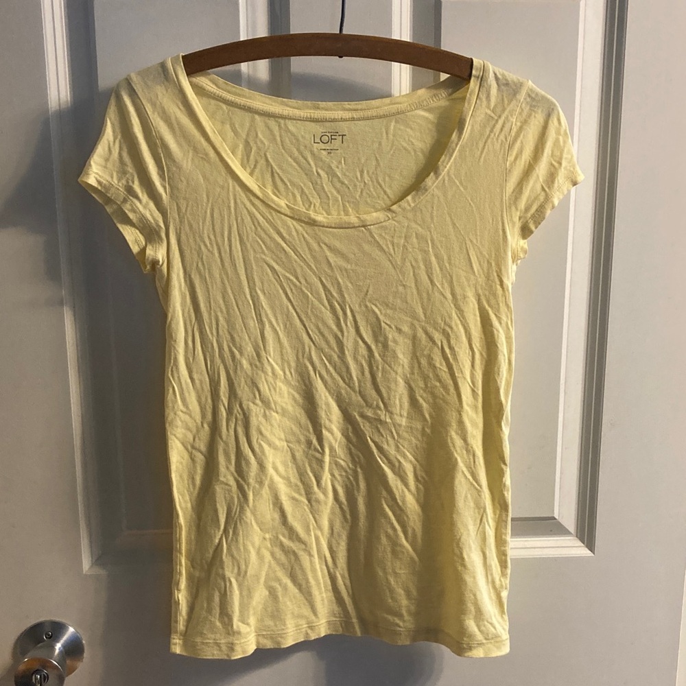 Size XS LOFT Yellow Short Sleeve Shirt